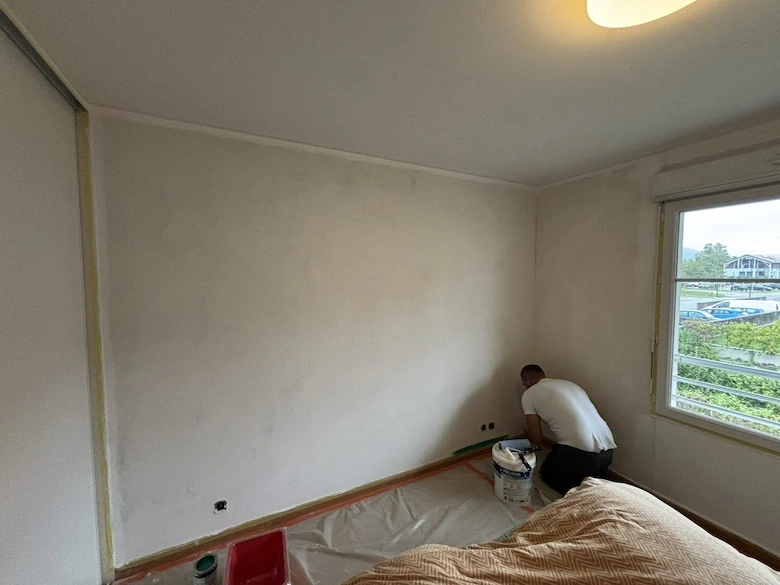 ratissage-peinture-valleiry-entreprise-scheid Ratissage mur à valleiry